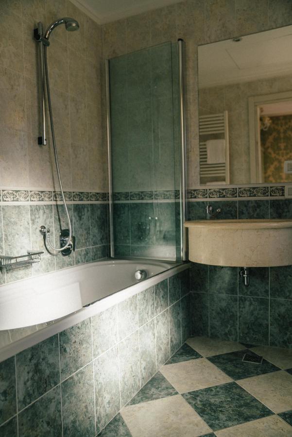 Palace Bed and breakfast 3*