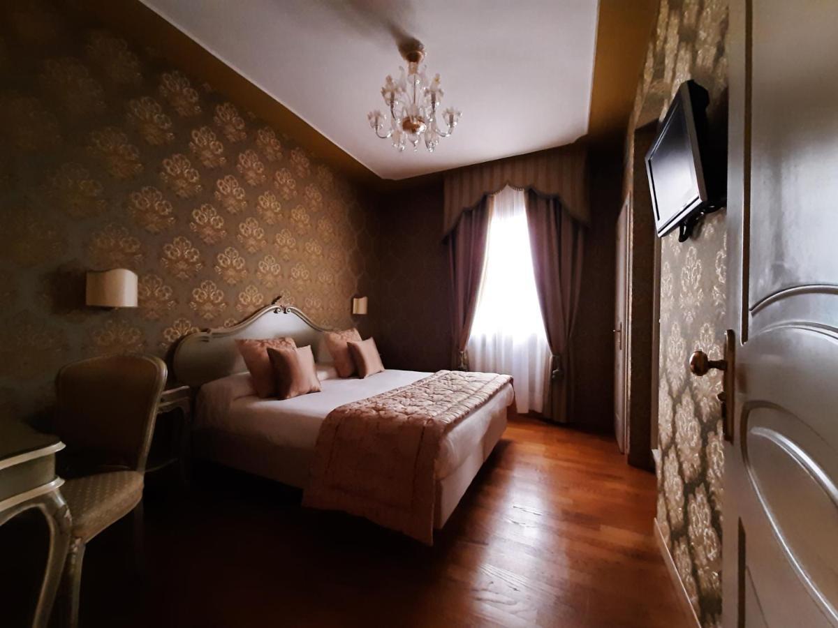 Palace Bed and breakfast